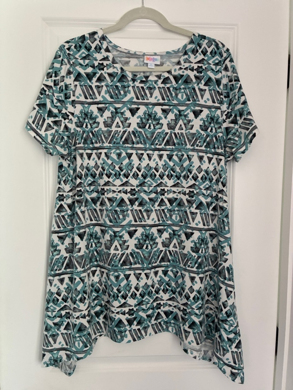 LuLaRoe Teal, Black and White Geo Short-Sleeve Tunic